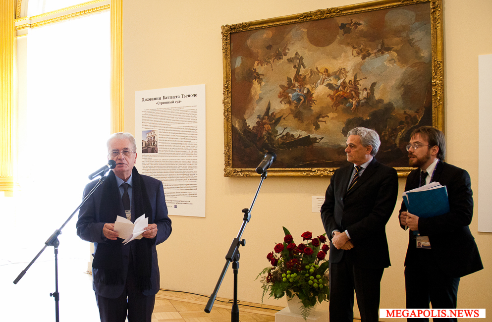 Посол Италии Чезаре Мария Рагальини посетил выставку в Эрмитаже