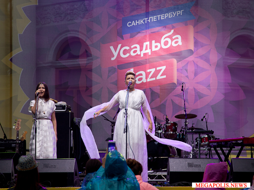 В Петербурге прошел главный джазовый фестиваль лета - Усадьба Jazz