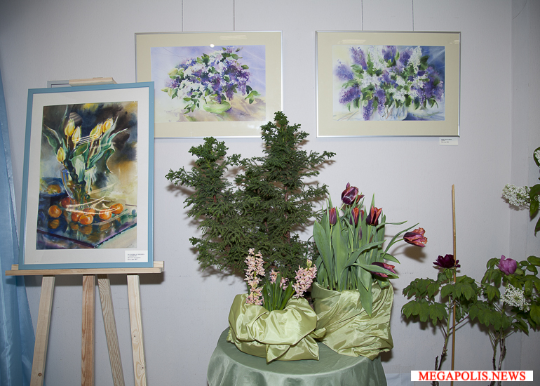 Выставки тюльпанов в ботанических садах двух столиц