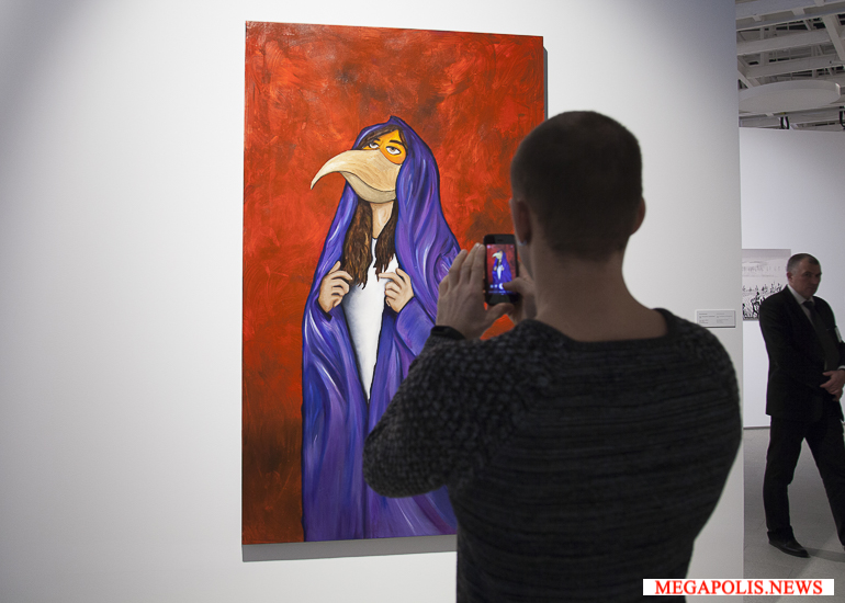 Первая в России выставка искусства Катара открылась в Петербурге