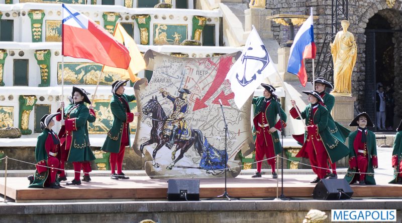 В Петергофе прошёл весенний праздник фонтанов
