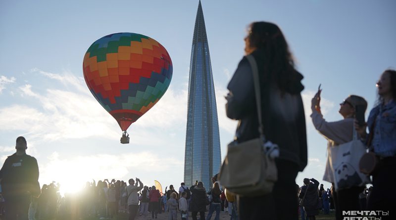 В Петербурге прошел первый фестиваль воздухоплавания «Мечтай! Летай!»