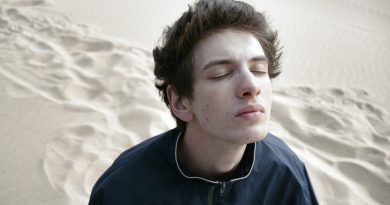 Марк Эйдельштейн представил новый фильм в Петербурге Марк Эйдельштейн представил новый фильм в Петербурге