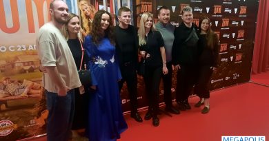 Роман Курцын  представил в Петербурге комедию «Родительский дом»